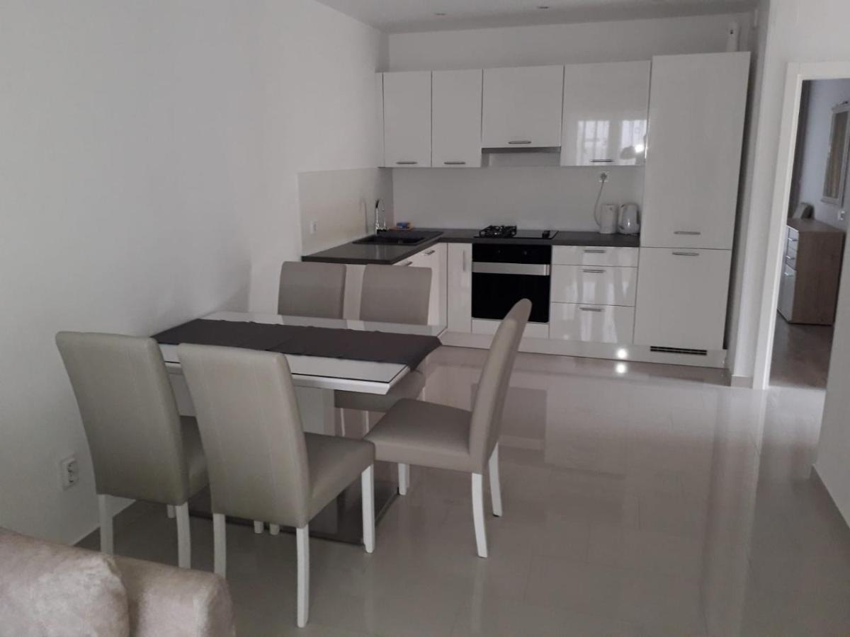 באסקה וודה Apartmani Marijana מראה חיצוני תמונה